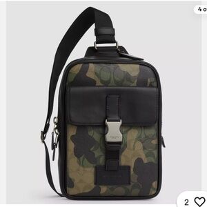 Brand new Coach Track Pack In Signature Canvas With Camo Print